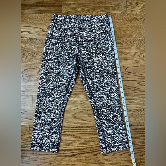NWOT▪️Lululemon Wunder Under Leggings - Picture 1 of 8